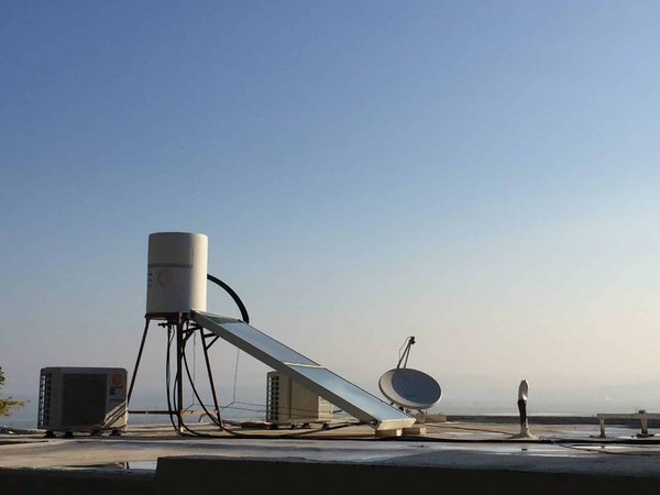 Quels sont les avantages des différents types de systèmes de chauffe-eau ?